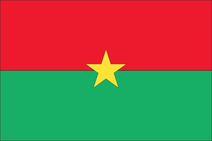 Burkina Faso: la giunta prolunga il governo per altri cinque anni