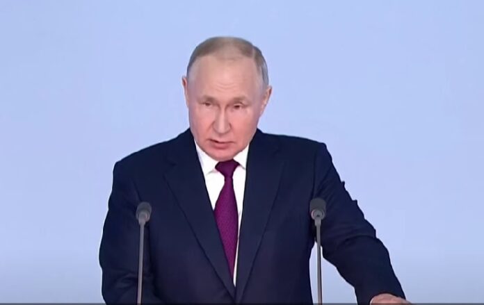 Putin firma decreto per l’acquisto di società occidentali scontate
